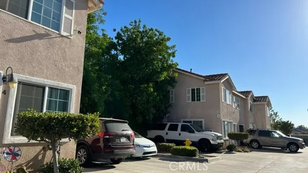 $2,800 | 1004 South Riverside Avenue, Unit B2, Rialto, CA 92376