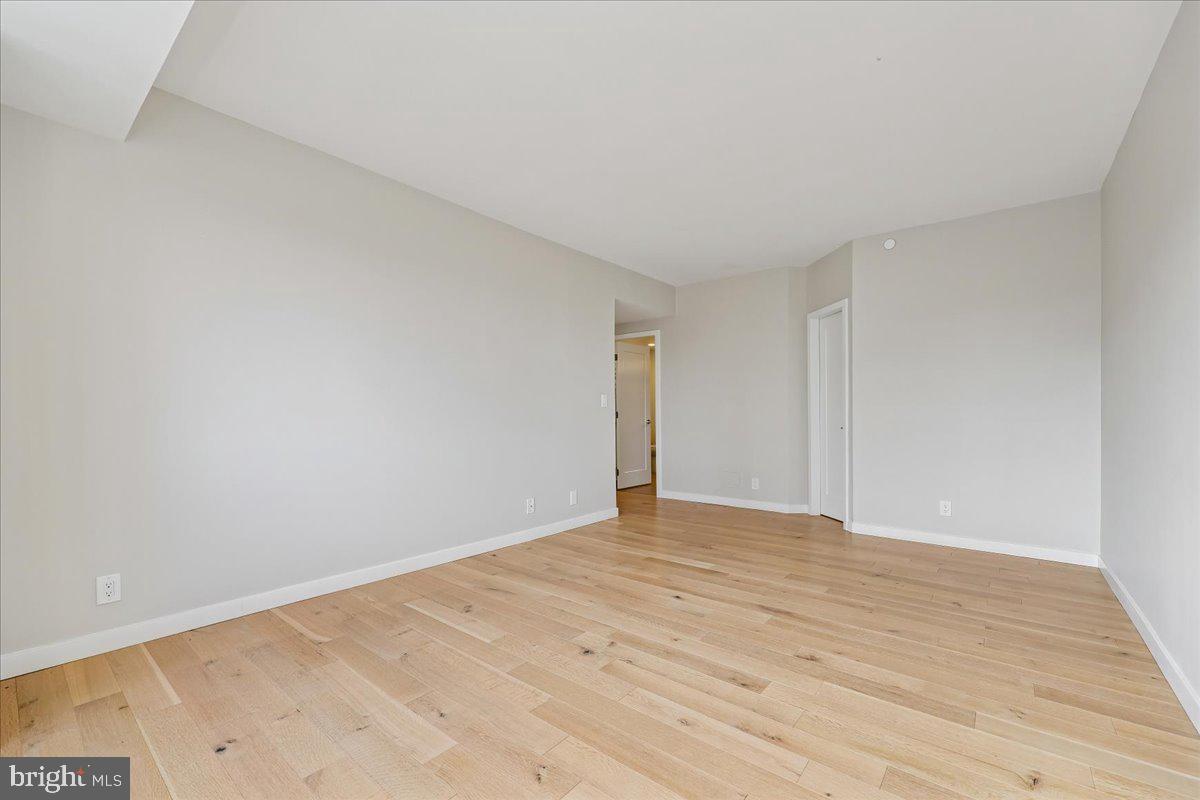 5600 Wisconsin Avenue, Unit 705 Chevy Chase, MD 20815 - Photo 25 of 62 Primary Bedroom