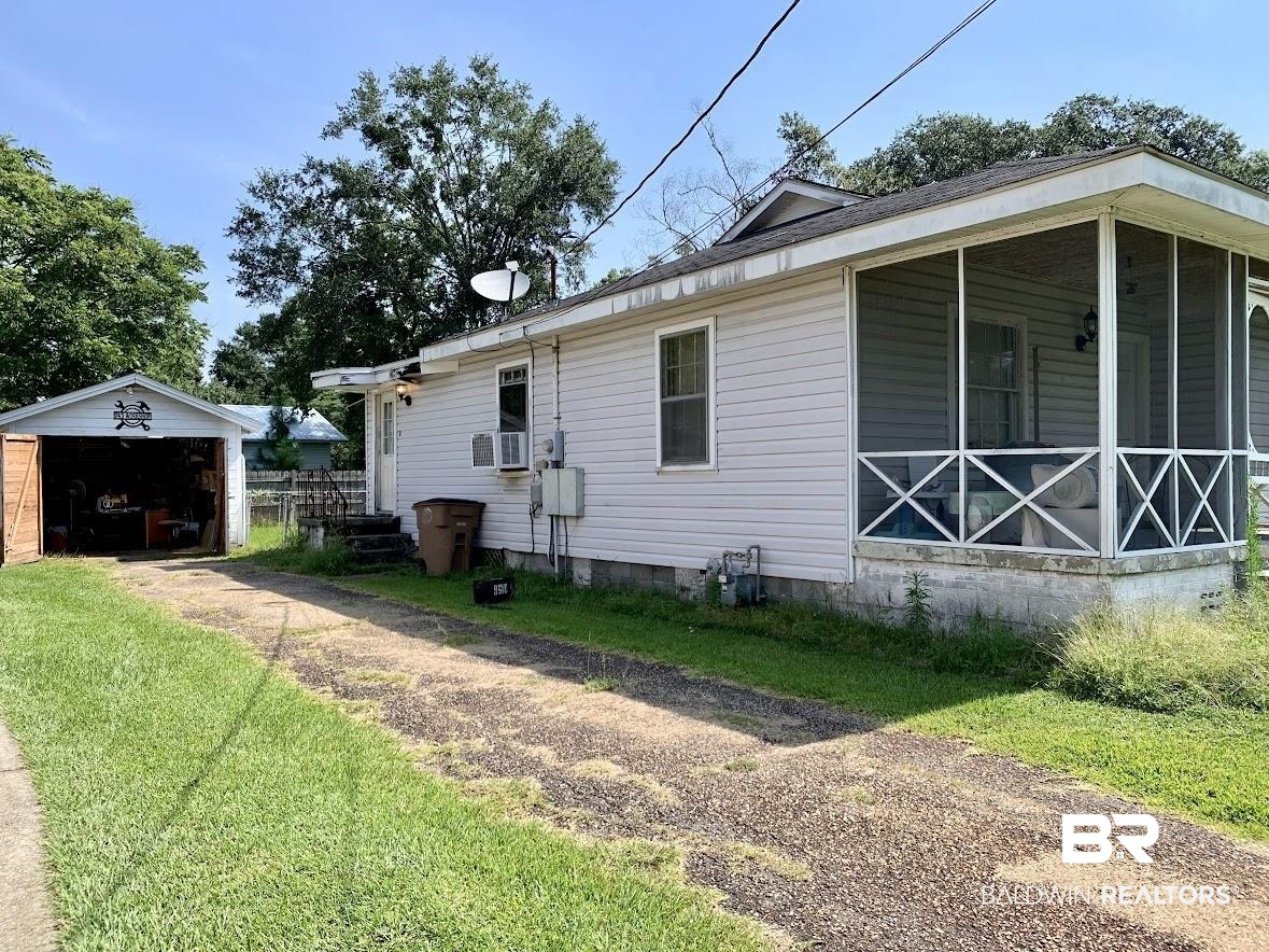 3156 Orleans Street Mobile, AL 36606 - Photo 2 of 22