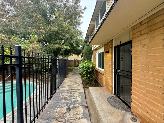 a view of a pathway of a building