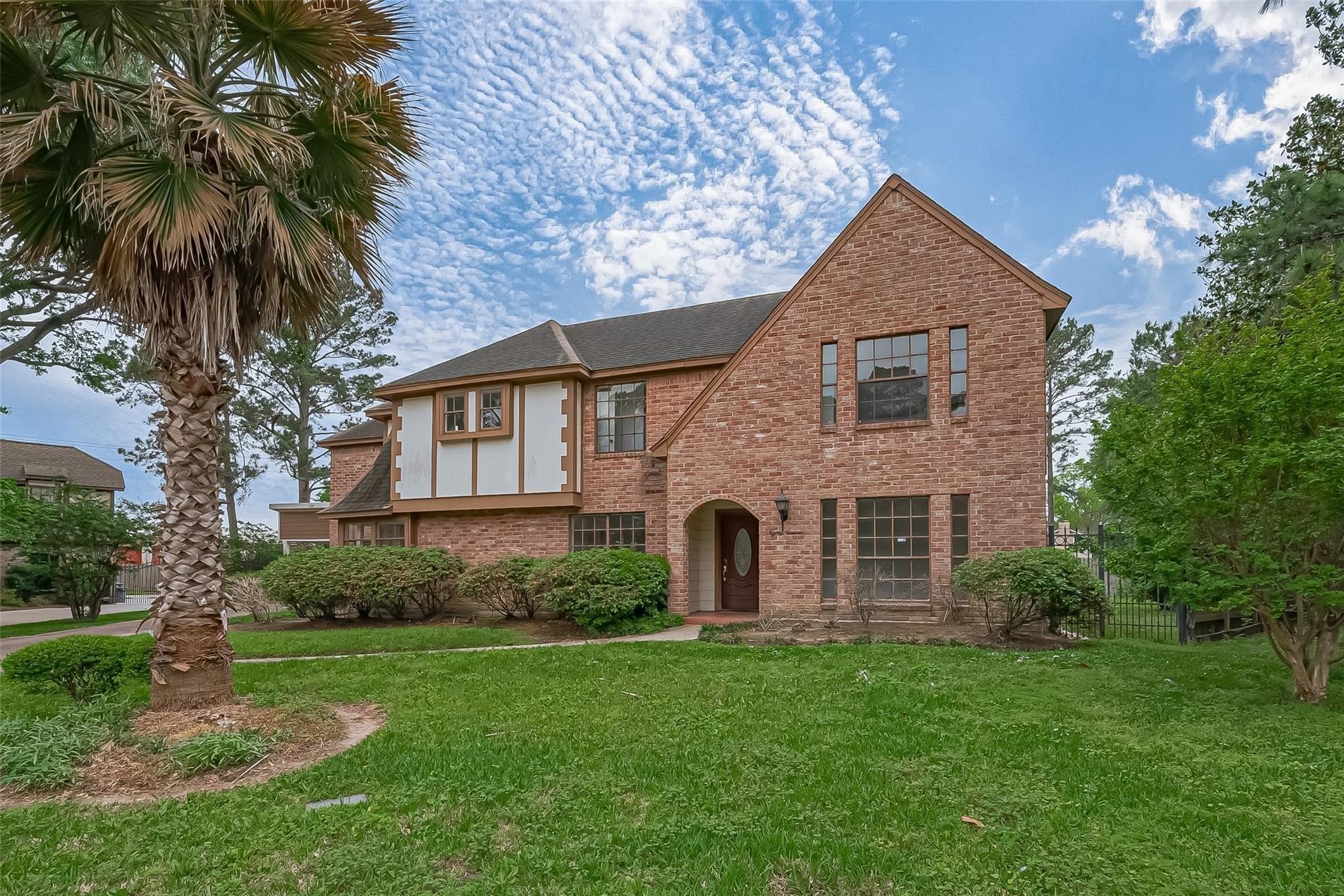 8019 Beaufort Drive Spring, TX 77379 - Photo 7 of 47 a view of a house with a yard