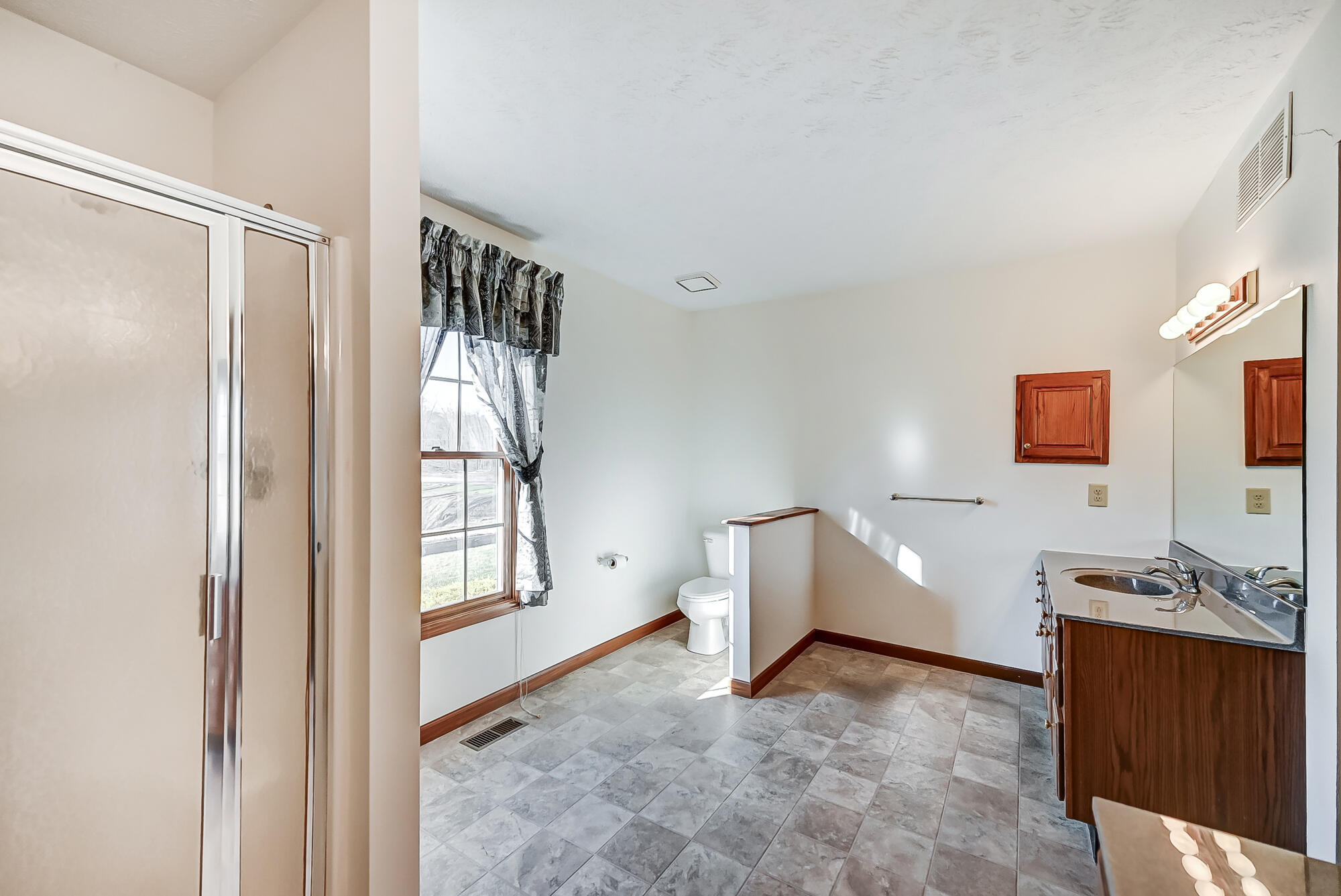 1065 Spring Falls Avenue Springfield, OH 45502 - Photo 28 of 68