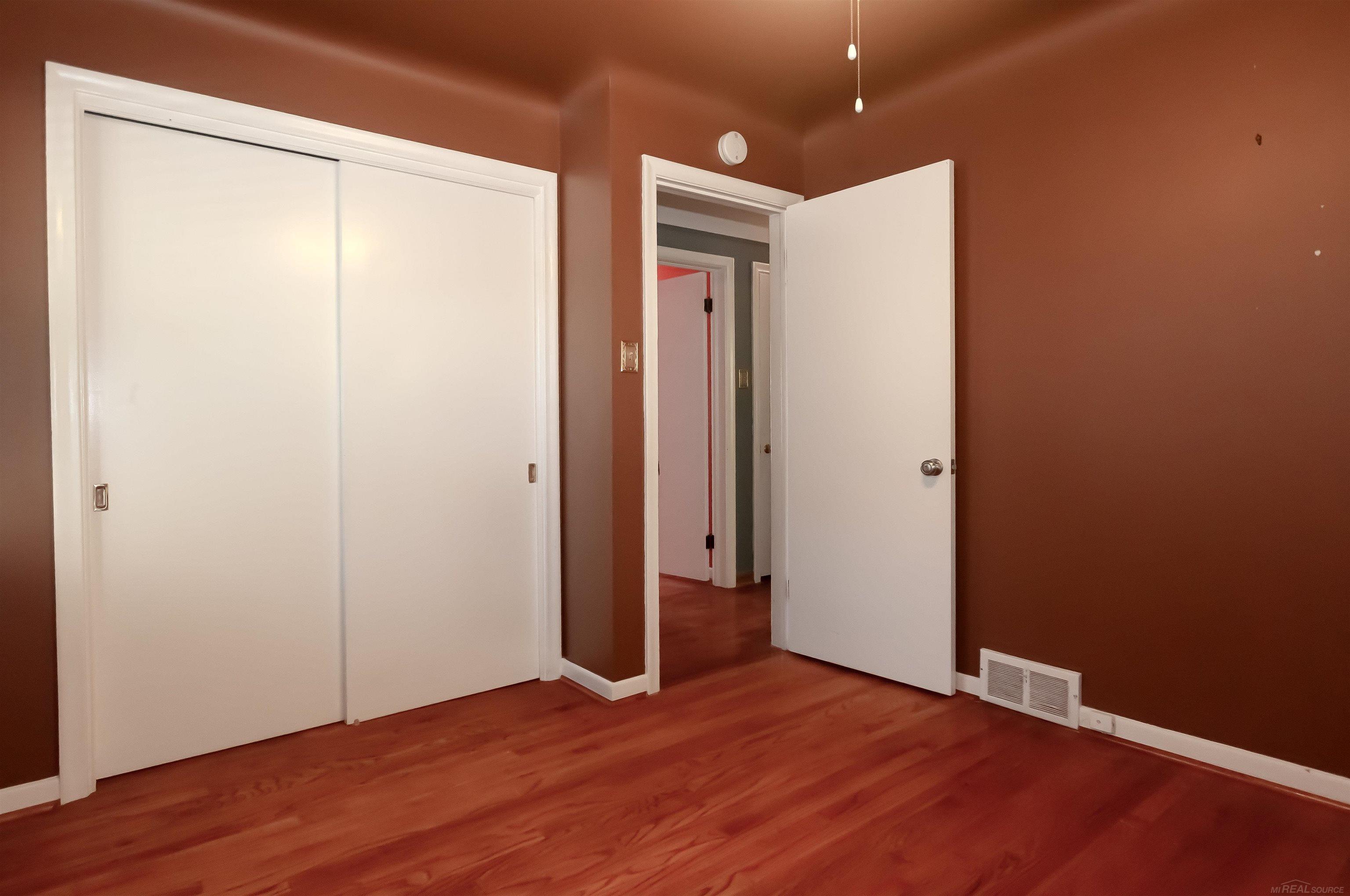 1229 Cadieux Road Grosse Pointe Park, MI 48230 - Photo 24 of 42