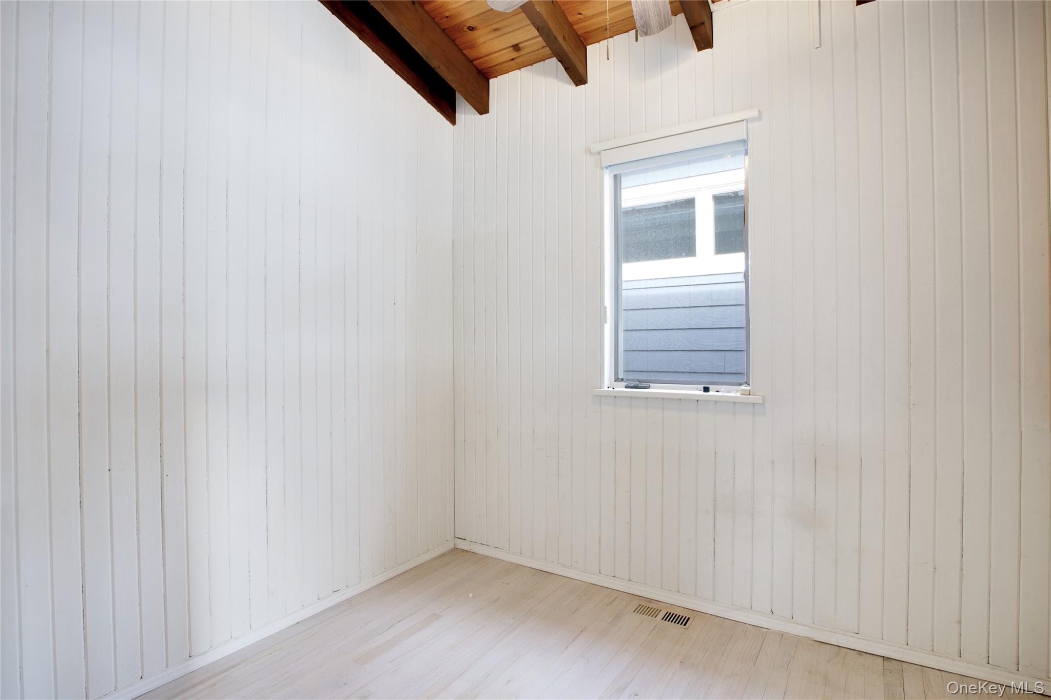 75-02 West Shore Road, Unit 2 Port Washington, NY 11050 - Photo 12 of 12