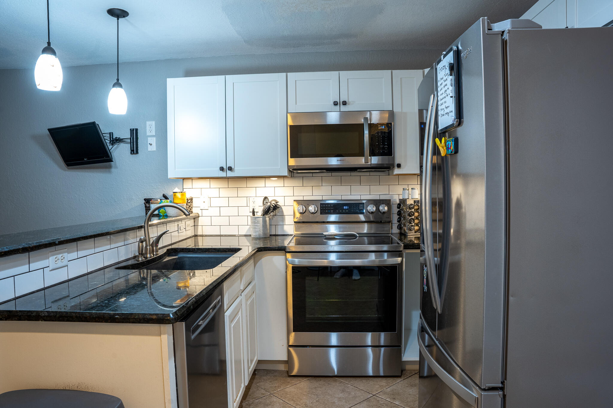 5359 Southeast Mitchell Lane Stuart, FL 34997 - Photo 7 of 21 5359-mitchell-13