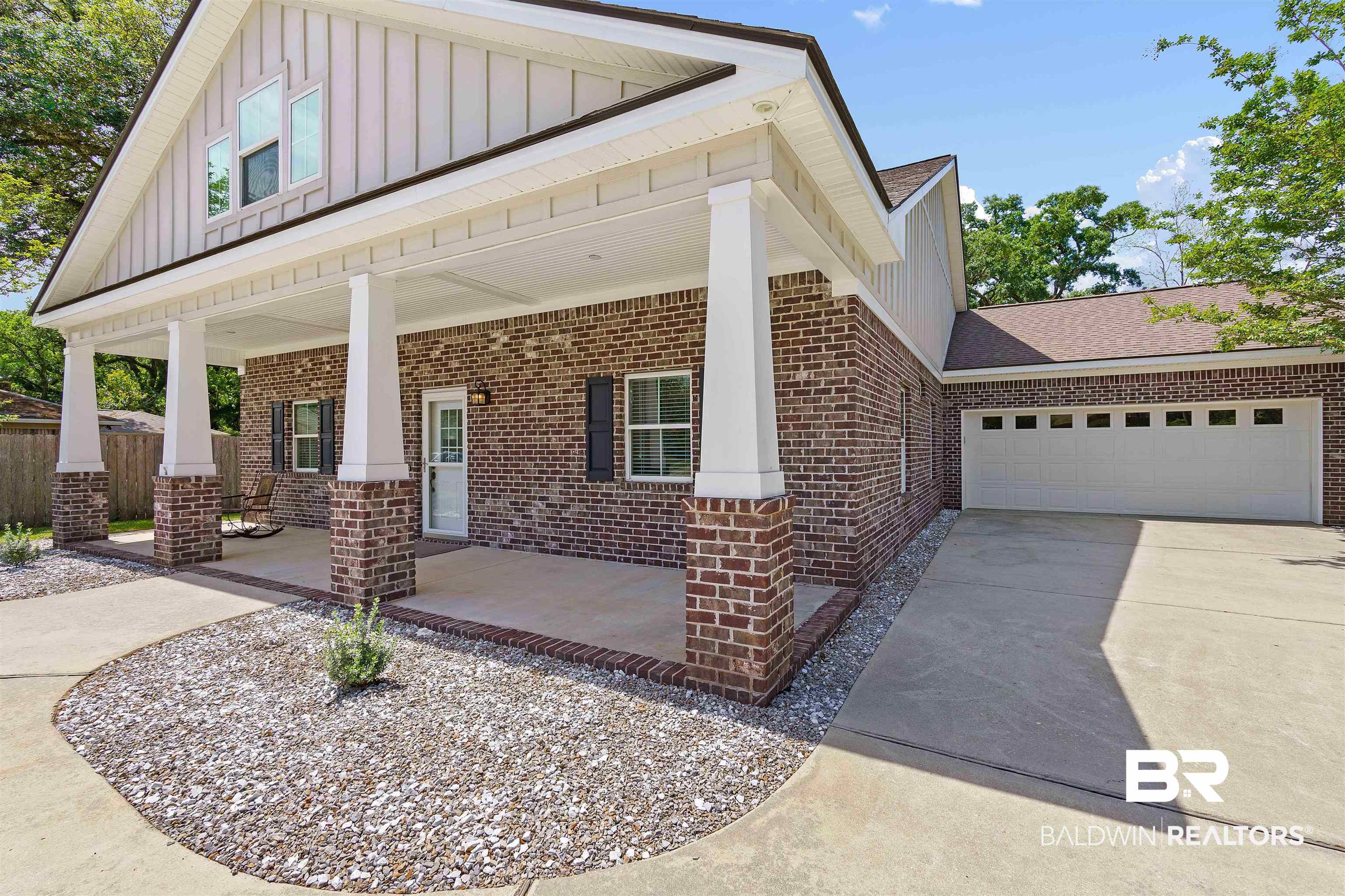804 Highpoint Circle Mobile, AL 36693 - Photo 2 of 27
