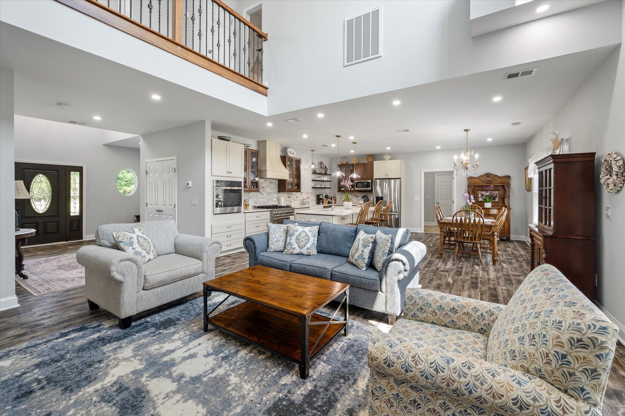 6876 Hyde Farm Road Ravenel, SC 29470 - Photo 7 of 57 002-6876 Hyde Farm_i_Lowcountry_Exposure