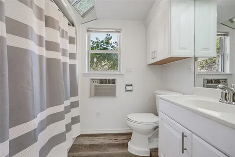 $1,350,000 | 19519 Draper Mountain Trail, Lago Vista, TX 78645