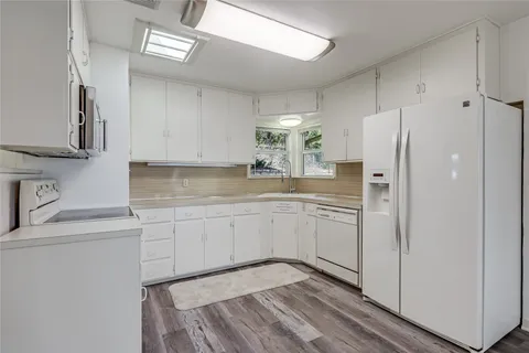 $1,350,000 | 19519 Draper Mountain Trail, Lago Vista, TX 78645