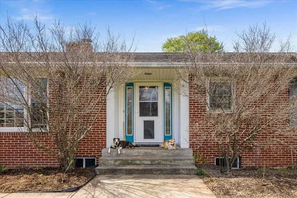 $375,000 | 330 North Sunset Drive, Broadway, VA 22815