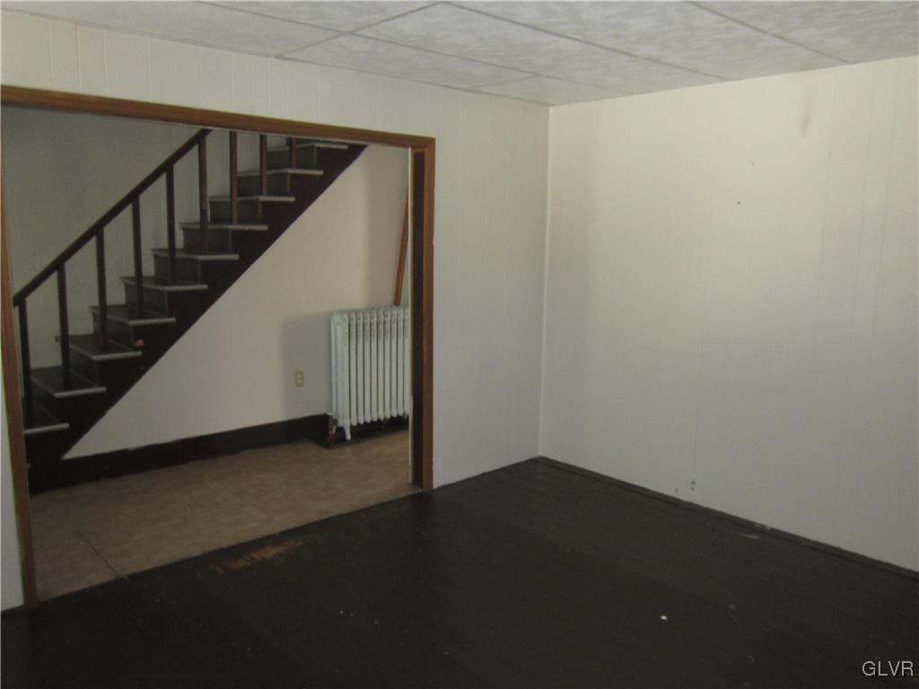 97 Main Road Lehighton, PA 18235 - Photo 4 of 13 Spacious living room!