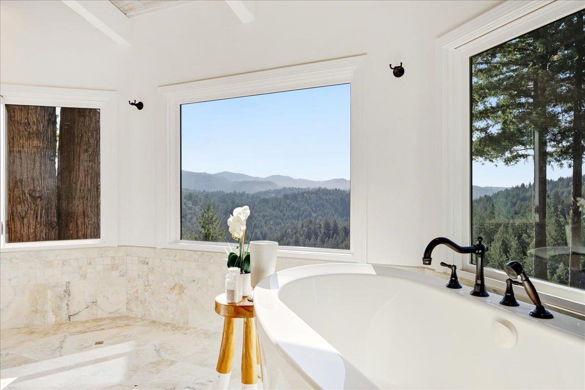 480 Quail Ridge Road Scotts Valley, CA 95066 - Photo 37 of 69 a bath tub sitting next to a bathroom