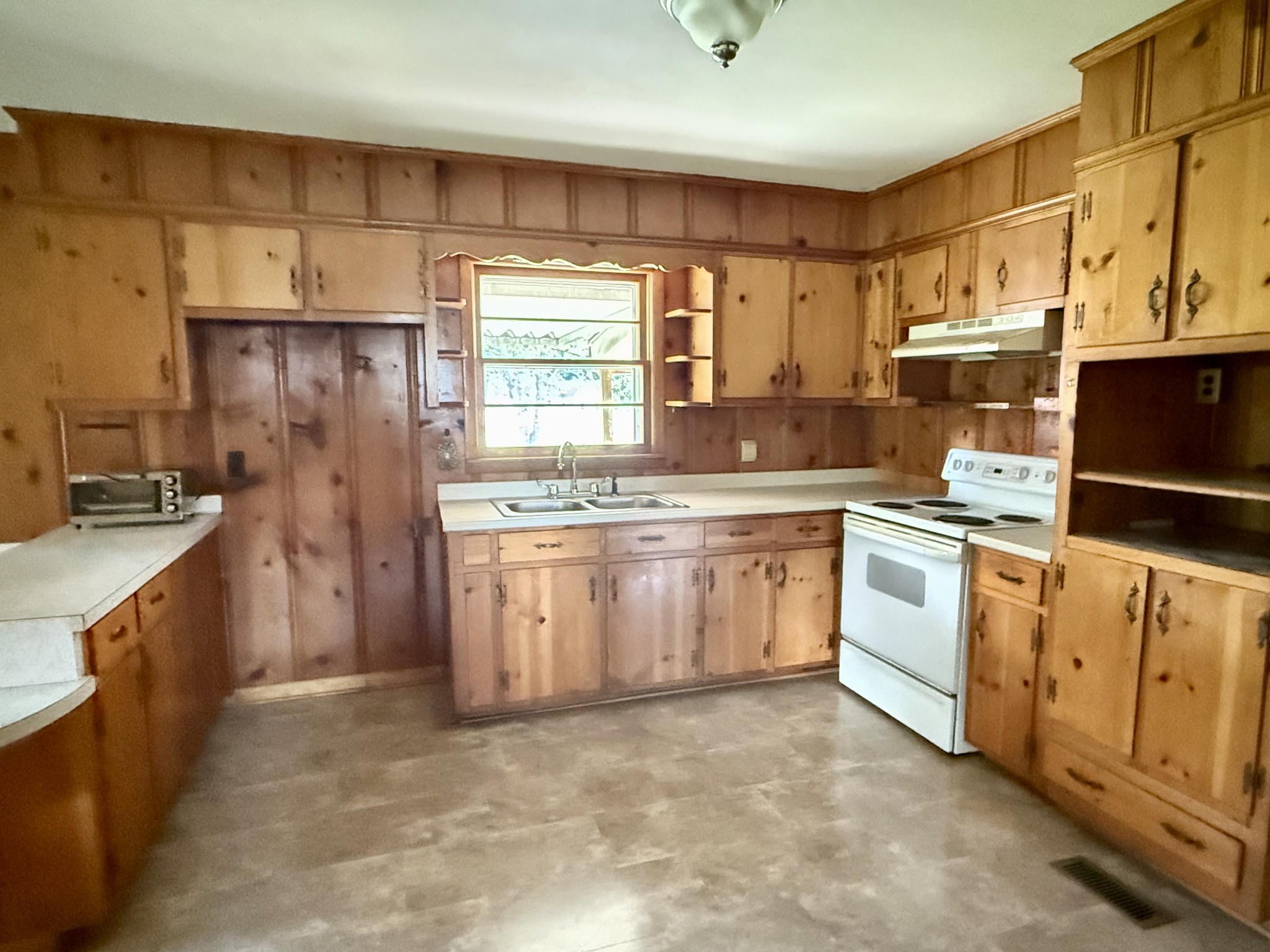 1022 Odell Powell Road Woodbury, TN 37190 - Photo 13 of 36