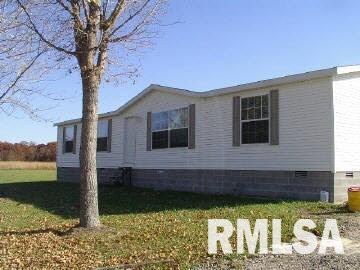 4702 England Road Salem, IL 62881 - Photo 1 of 12