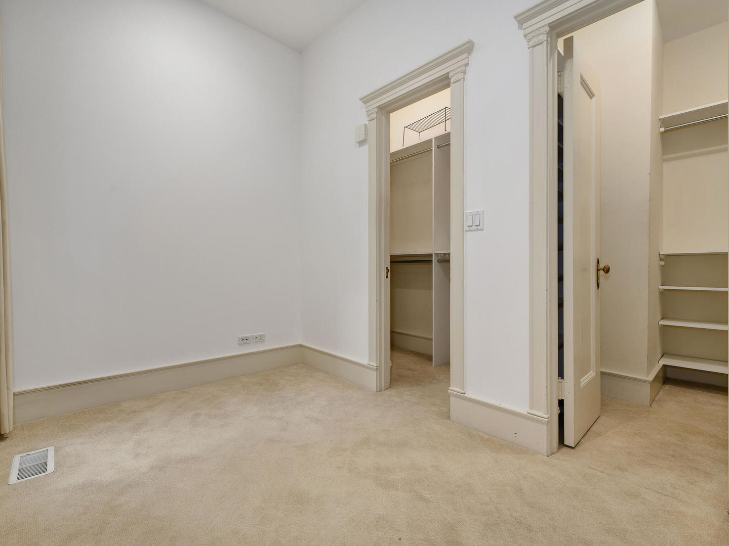 3020 North Sheridan Road, Unit 1N Chicago, IL 60657 - Photo 12 of 29 an empty room with closet and a bathroom