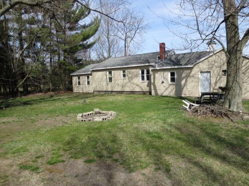 4025 South Dangl Road Muskegon, MI 49444 - Photo 4 of 17 IMG_2070