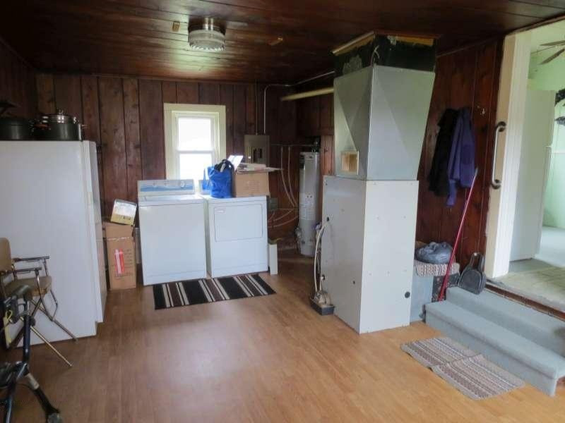 4025 South Dangl Road Muskegon, MI 49444 - Photo 5 of 17 IMG_2071