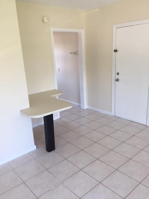 101 South Golfview Road, Unit 16 Lake Worth Beach, FL 33460 - Photo 6 of 16 a view of an empty room