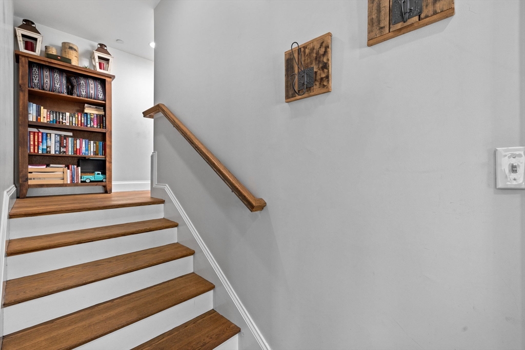25 Mercer Street, Unit PH5 Boston, MA 02127 - Photo 18 of 22 a view of entryway with a workspace