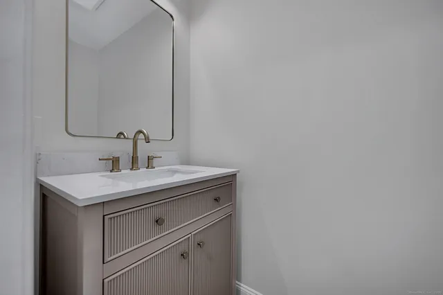 $449,900 | 85 Elmwood Drive, Meriden, CT 06450