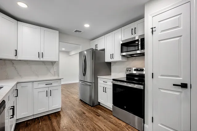 $449,900 | 85 Elmwood Drive, Meriden, CT 06450