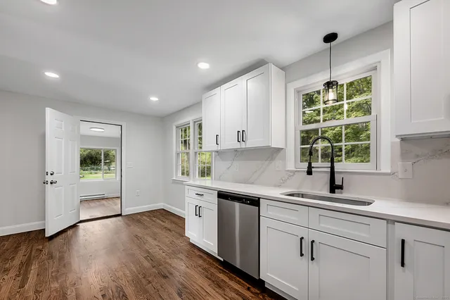 $449,900 | 85 Elmwood Drive, Meriden, CT 06450