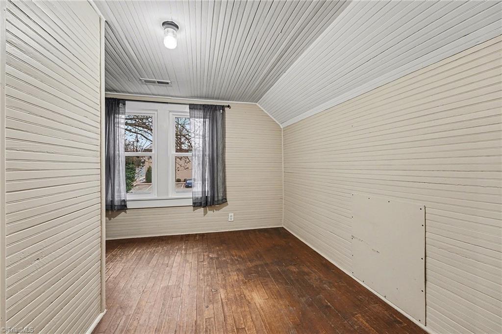 403 West Center Street Lexington, NC 27292 - Photo 32 of 46