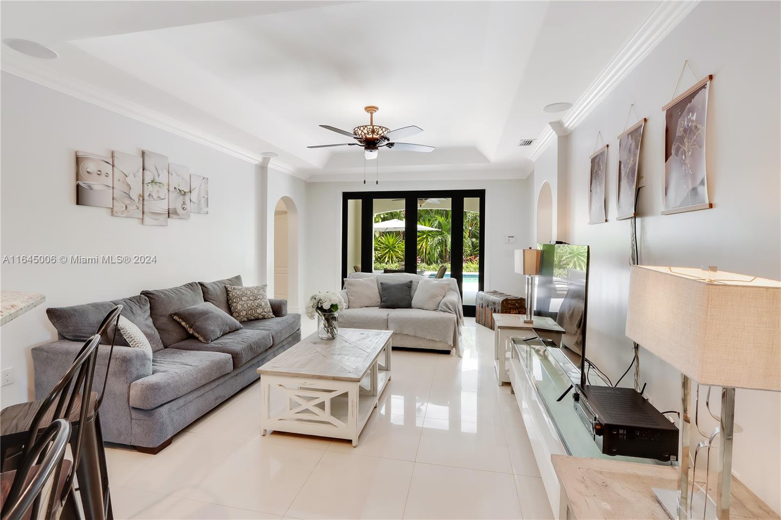 3231 Southwest 16th Terrace Miami, FL 33145 - Photo 8 of 32 Gallery Image 8