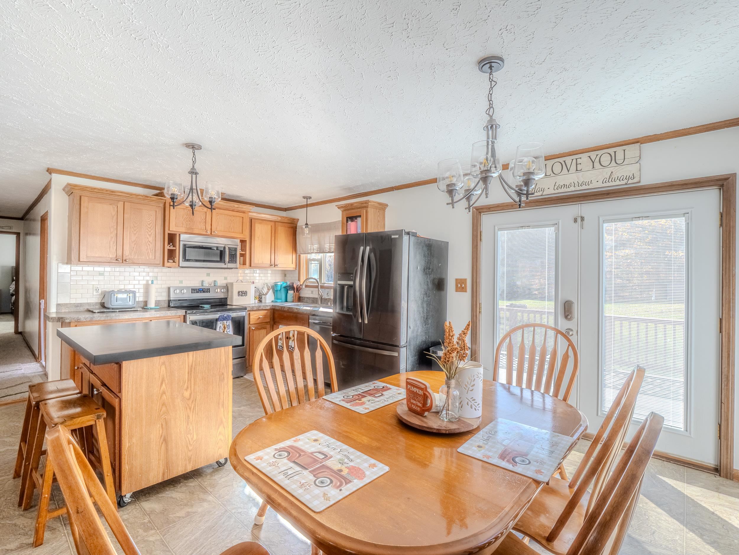 865 Walker Mountain Road Clarendon, VT 05759 - Photo 3 of 35