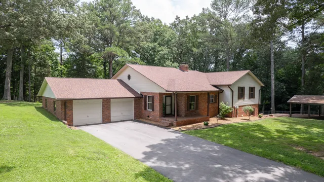 $925,000 | 115 Mostly Locust Drive, Buchanan, TN 38222