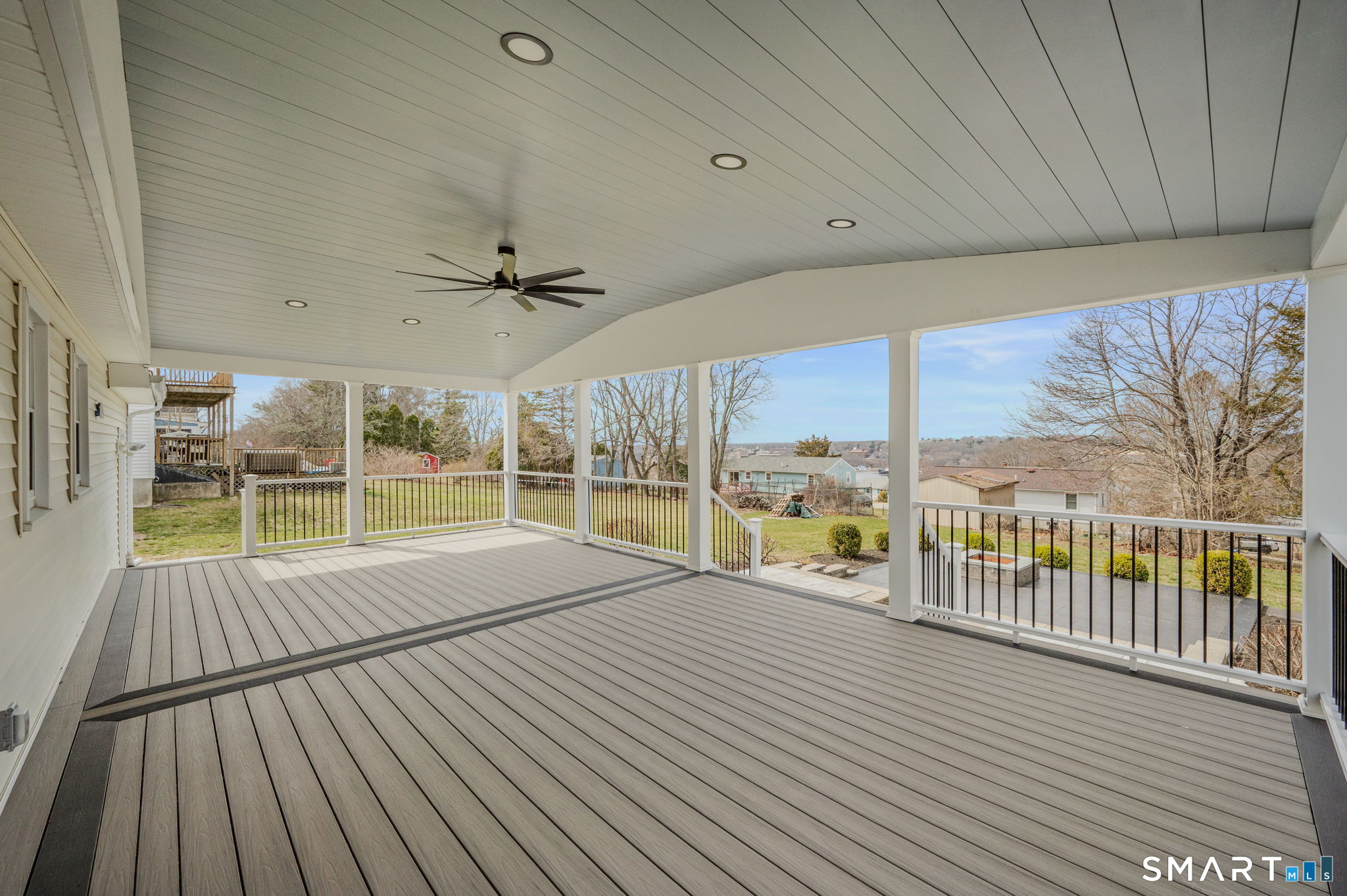 31 Pegasus Drive Groton, CT 06340 - Photo 5 of 37