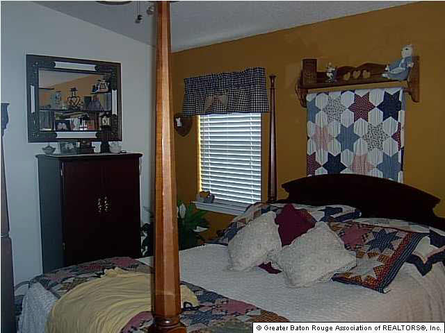38224 Reinninger Road Denham Springs, LA 70706 - Photo 5 of 8
