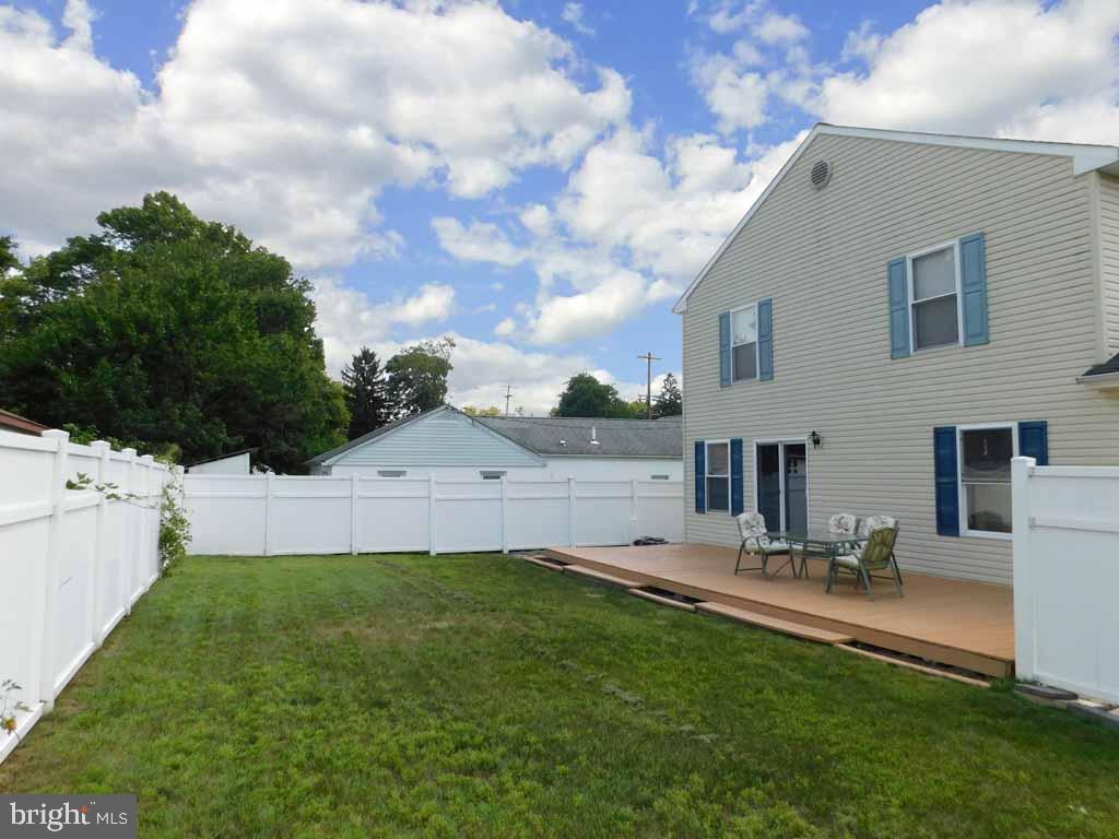 19 Greene Road Warminster, PA 18974 - Photo 19 of 20 Fully Fenced Backyard