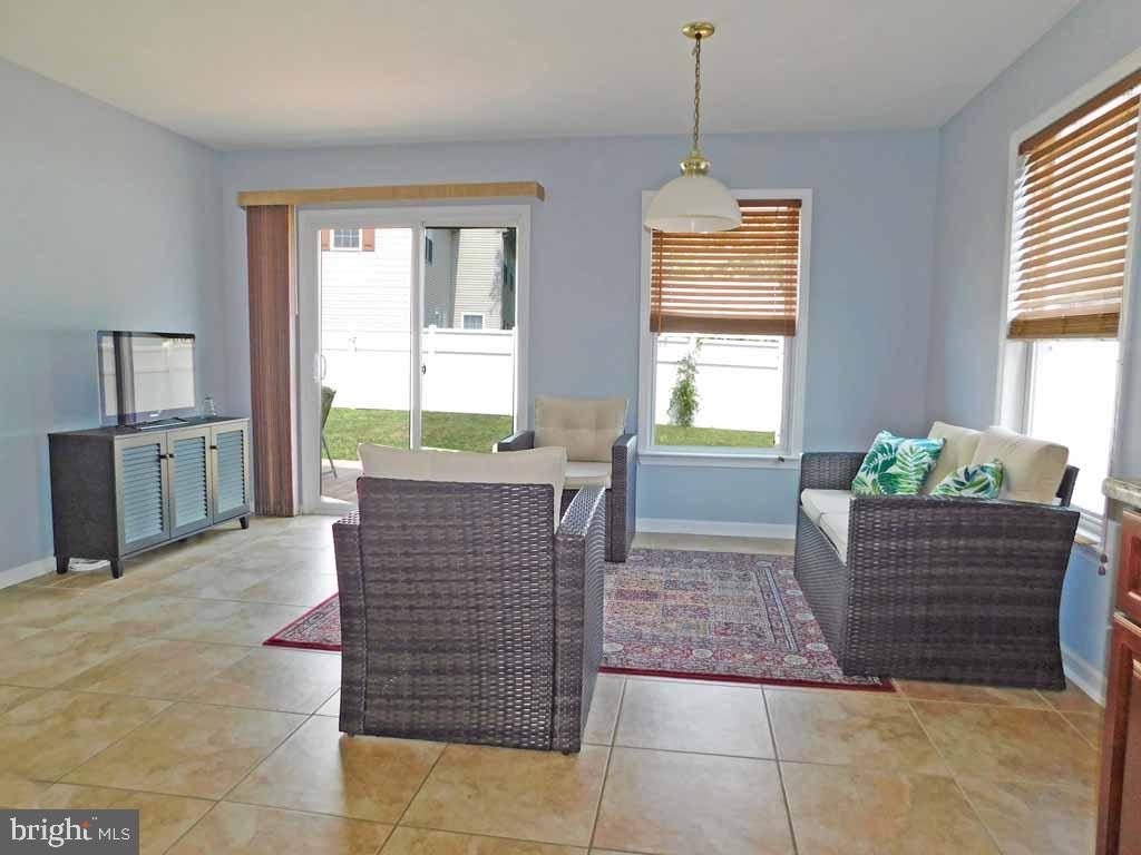 19 Greene Road Warminster, PA 18974 - Photo 8 of 20 Family Room