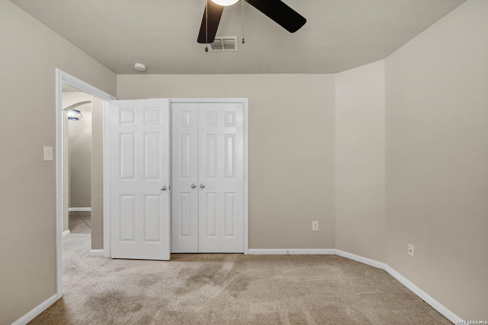 4015 Shervin Way Converse, TX 78109 - Photo 32 of 43 an empty room with ceiling fan