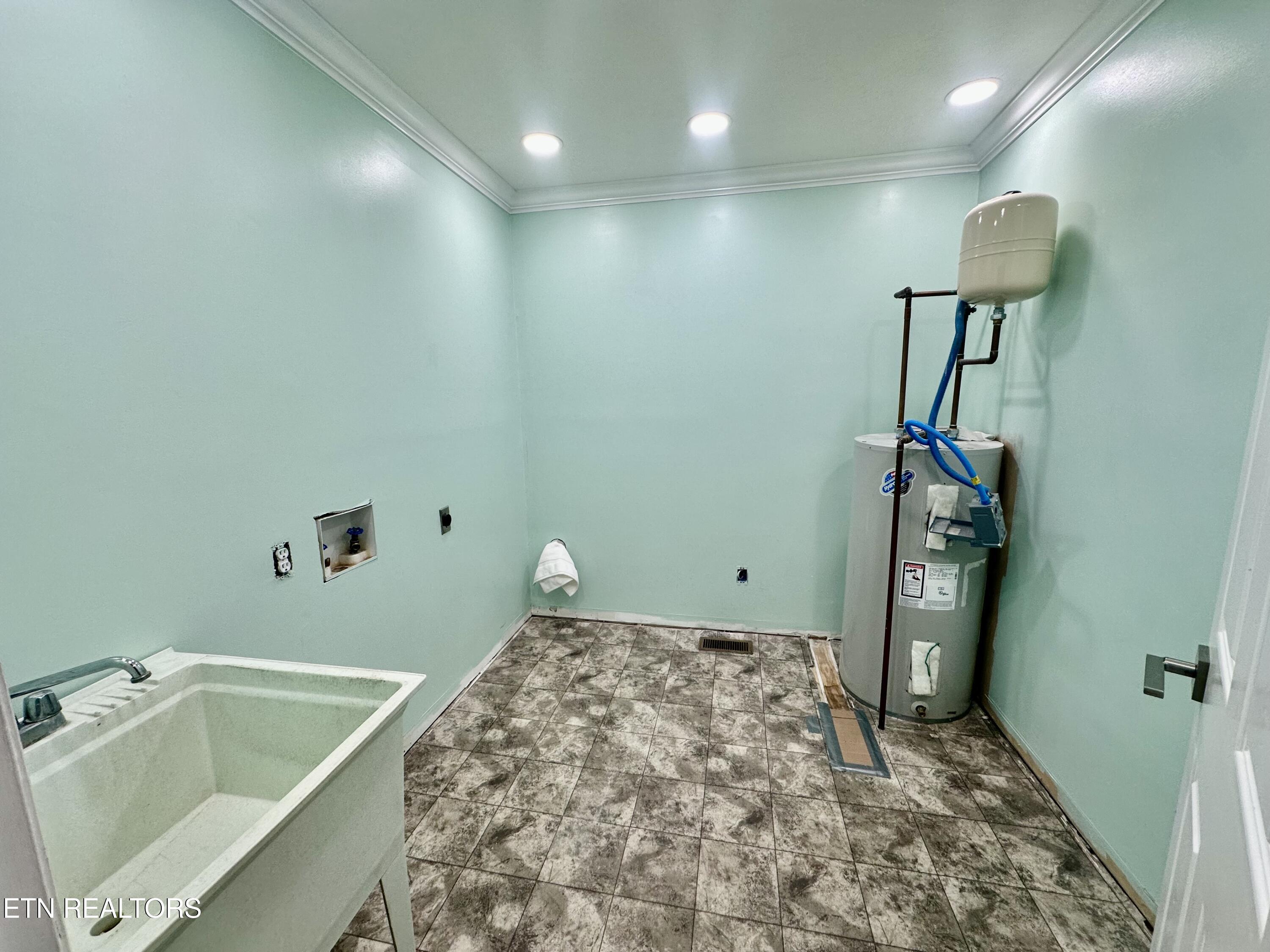 2219 Ridgecrest Drive Knoxville, TN 37918 - Photo 21 of 21 IMG_7341