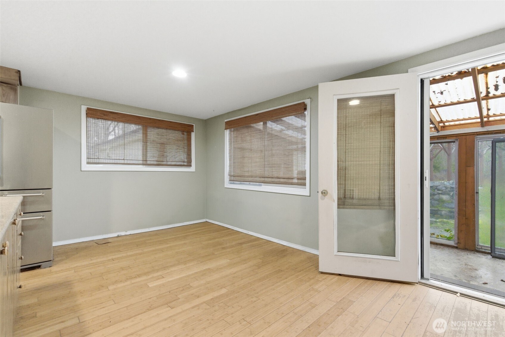 153 Davidson Drive Sequim, WA 98382 - Photo 17 of 36 an empty room with windows and closet