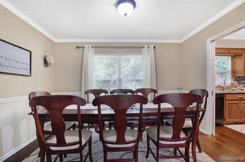 13139 White Lake Road Fenton, MI 48430 - Photo 10 of 40 Gallery Image 10