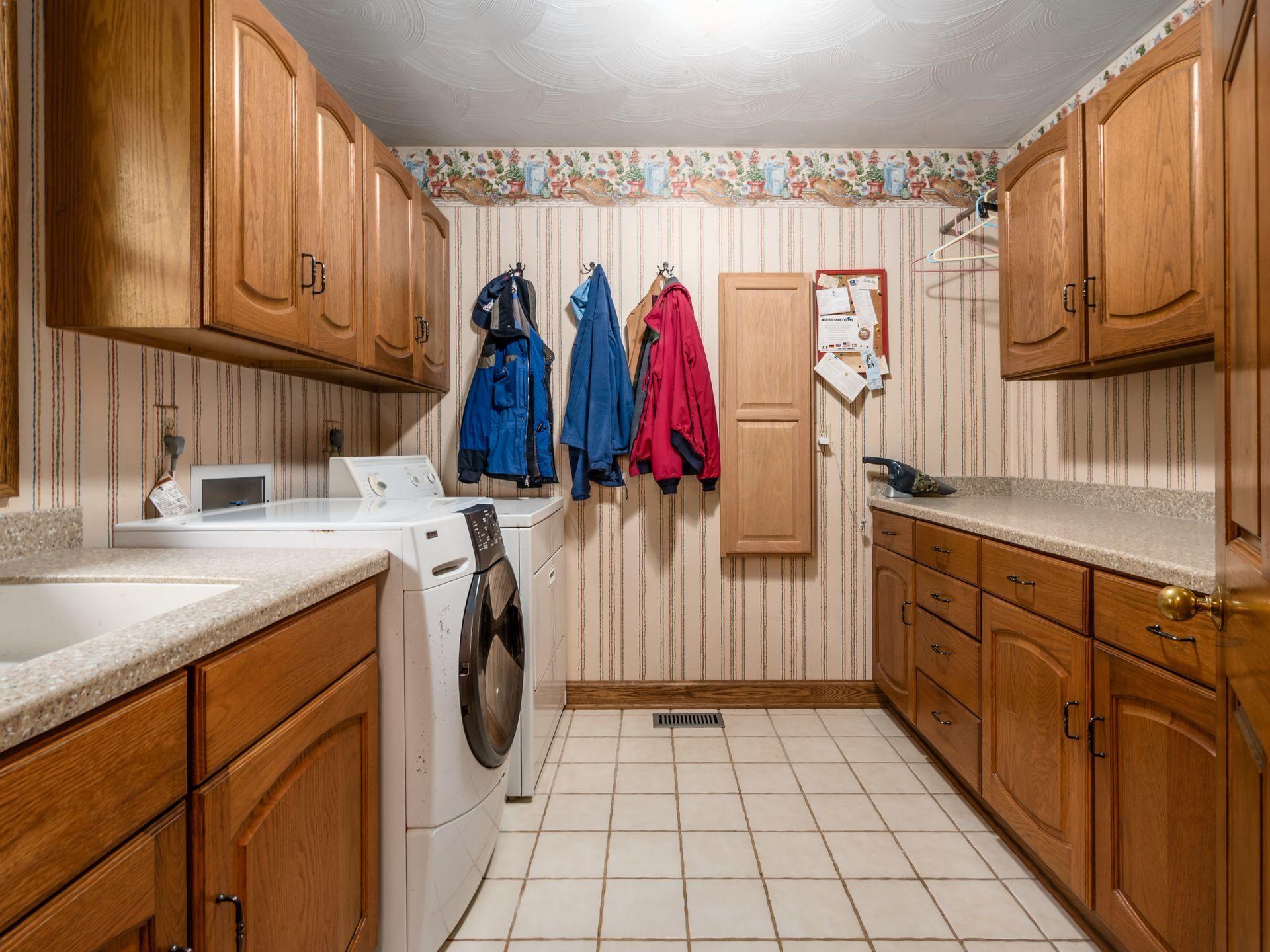 7790 Cook Road Powell, OH 43065 - Photo 21 of 43 Gallery Image 21