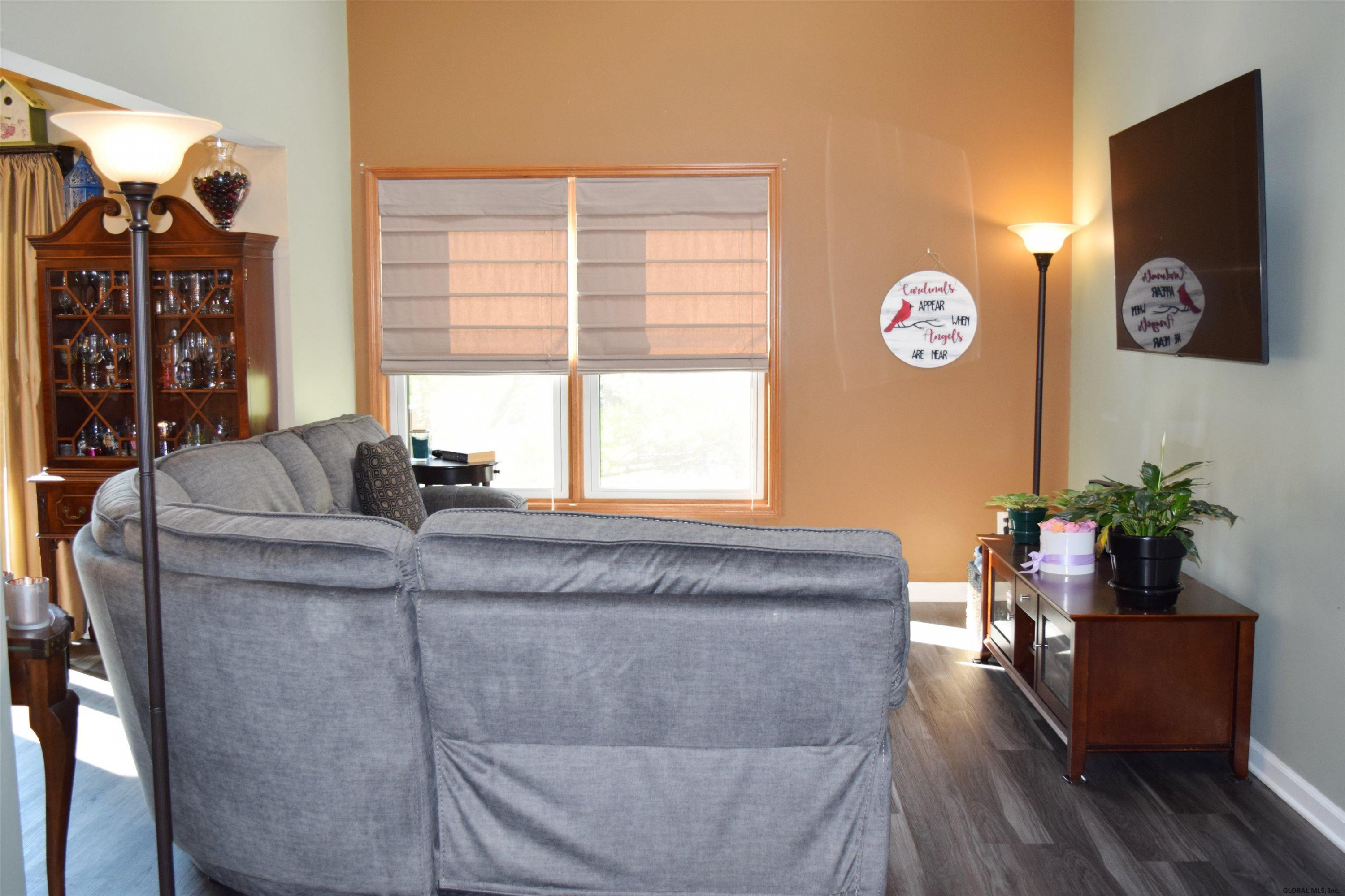 224 Harvard Road Colonie, NY 12189 - Photo 12 of 56 Photo 12