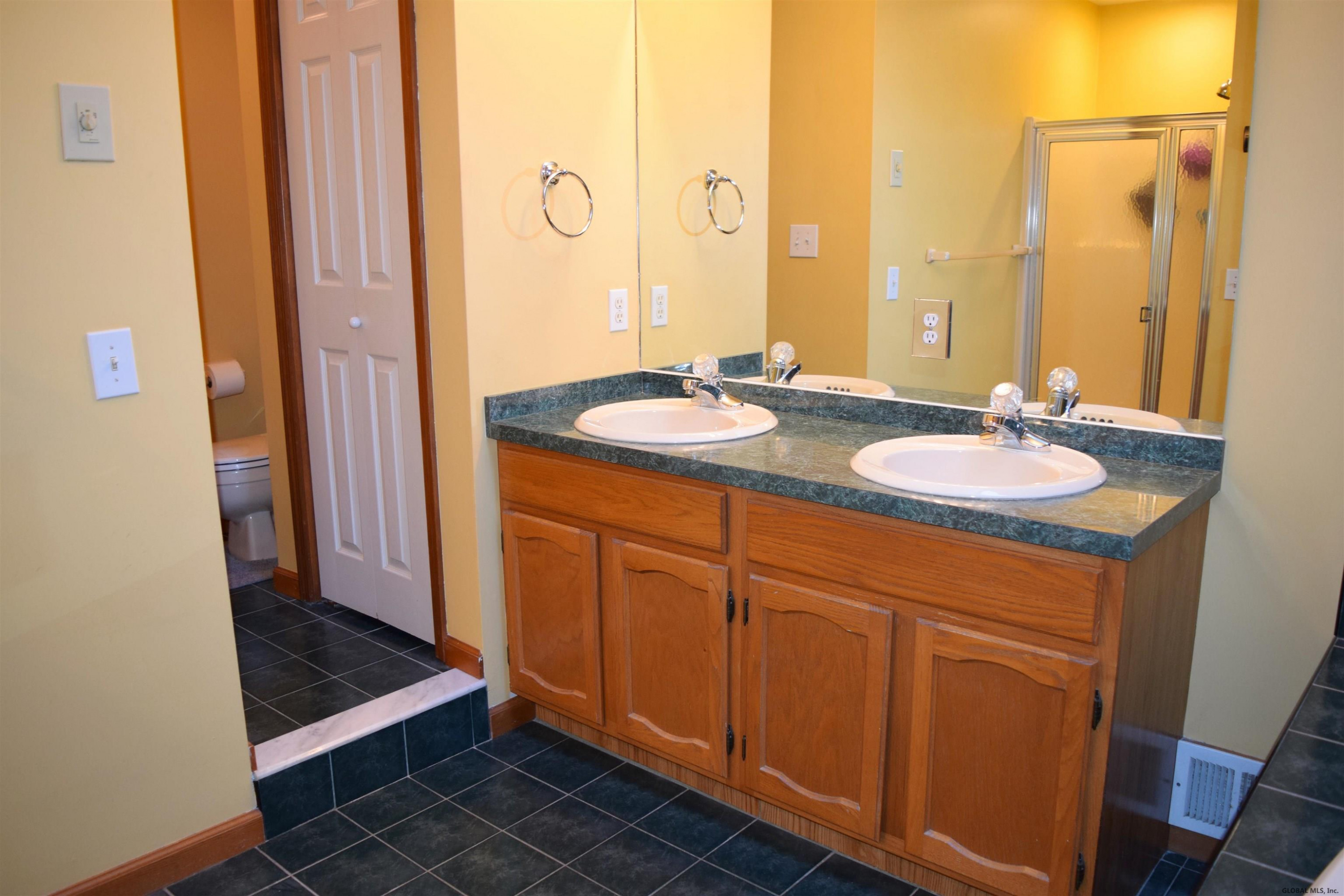 224 Harvard Road Colonie, NY 12189 - Photo 40 of 56 Photo 40