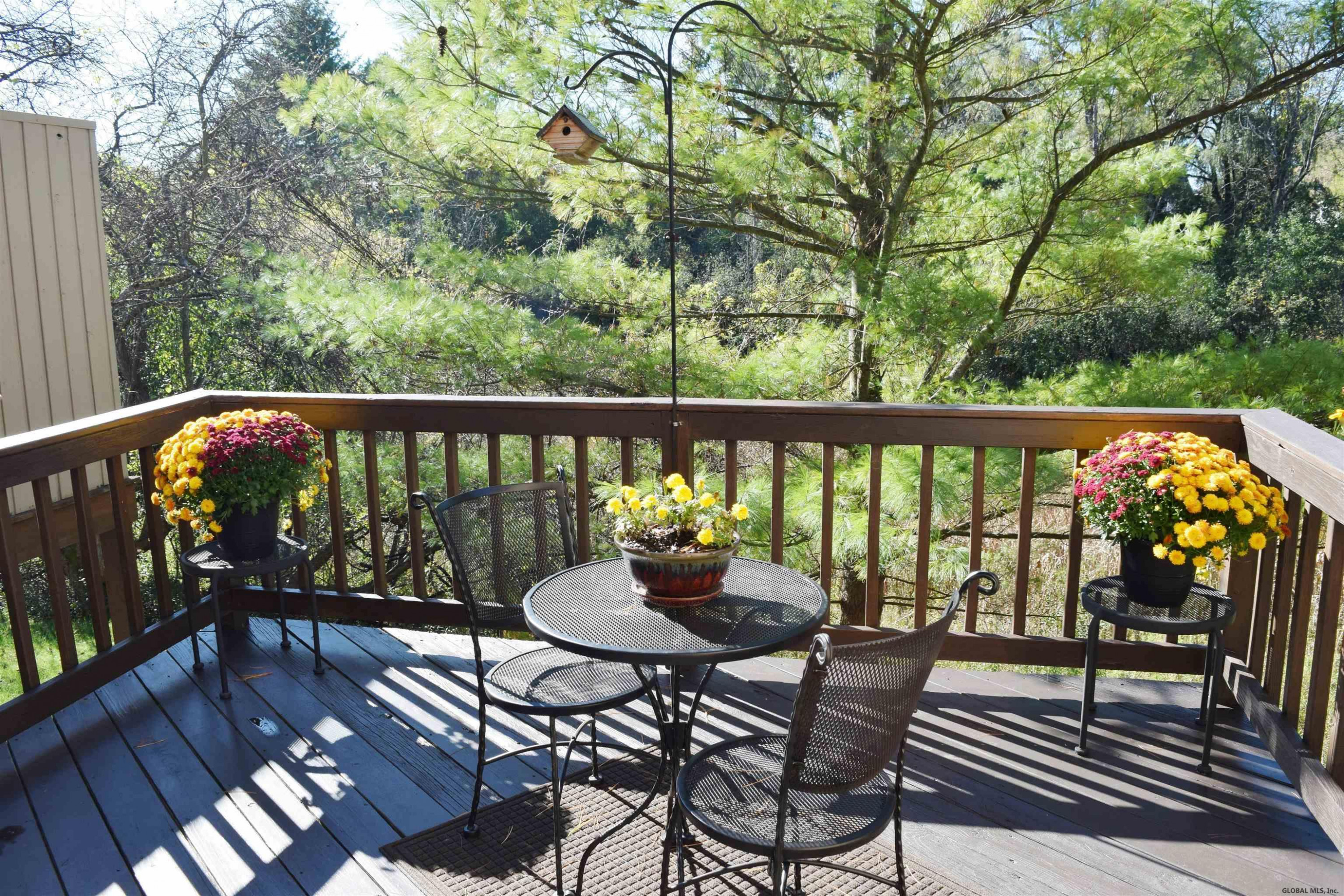 224 Harvard Road Colonie, NY 12189 - Photo 4 of 56 Photo 4