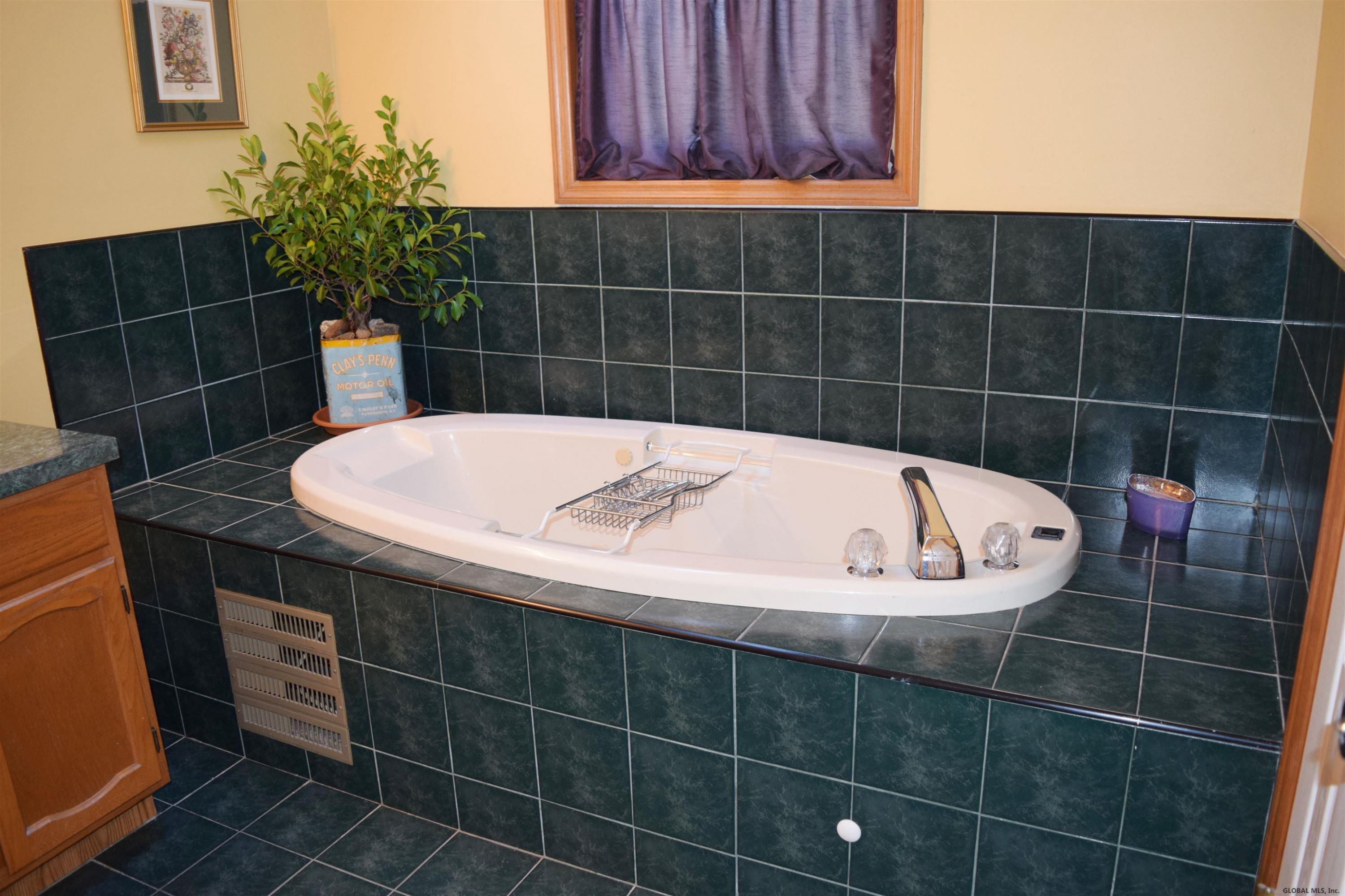 224 Harvard Road Colonie, NY 12189 - Photo 41 of 56 Photo 41