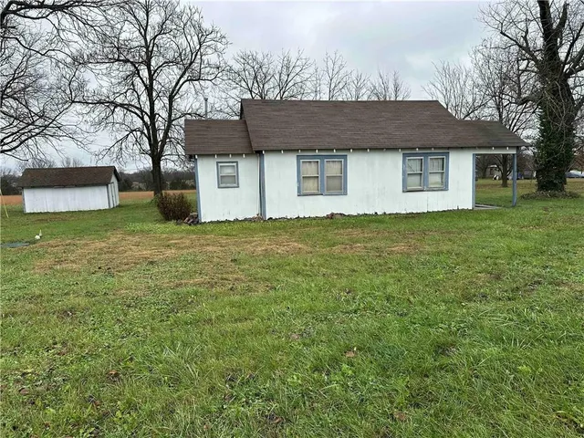 $45,000 | 12339 Highway 65, Cross Timbers, MO 65634