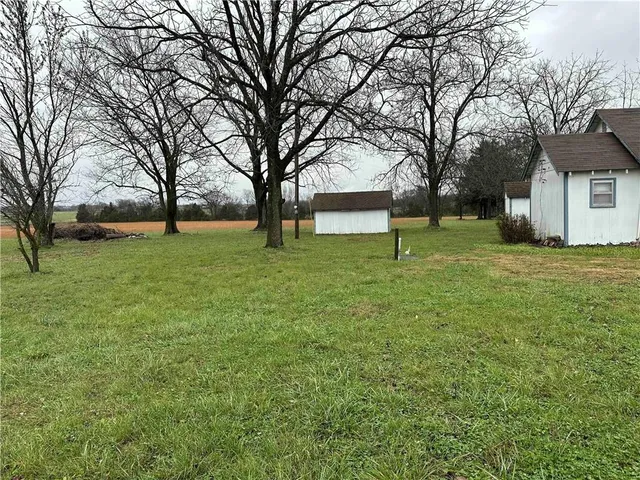 $45,000 | 12339 Highway 65, Cross Timbers, MO 65634