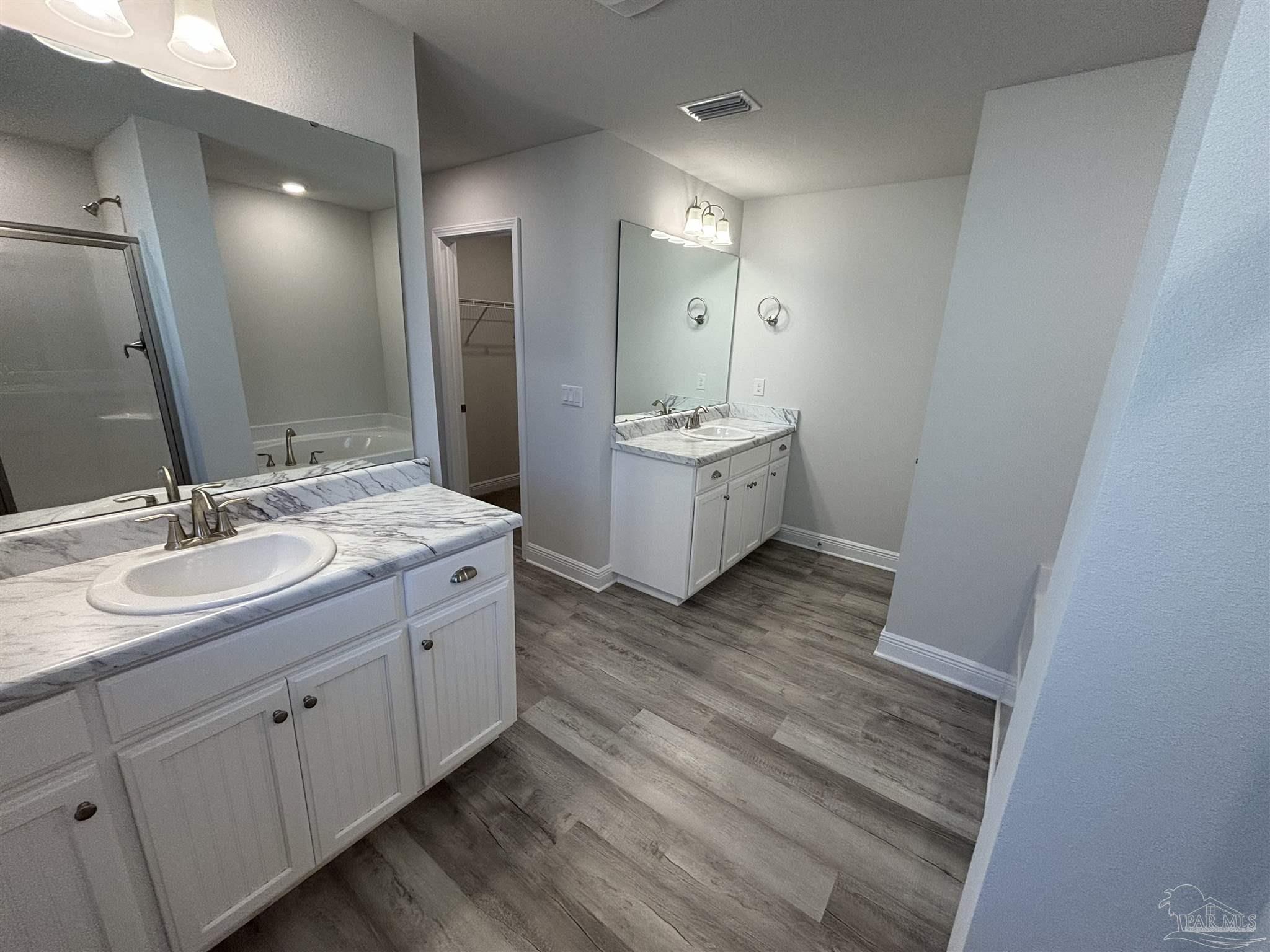1815 Sunset Maple Road, Unit 29B Cantonment, FL 32533 - Photo 3 of 6