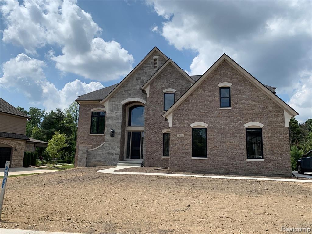 1880 Traceky Rochester Hills, MI 48306 - Photo 1 of 21