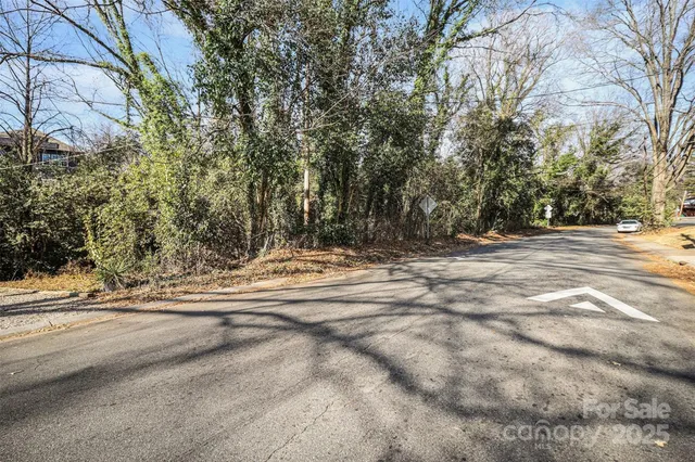a view of a house with a trees