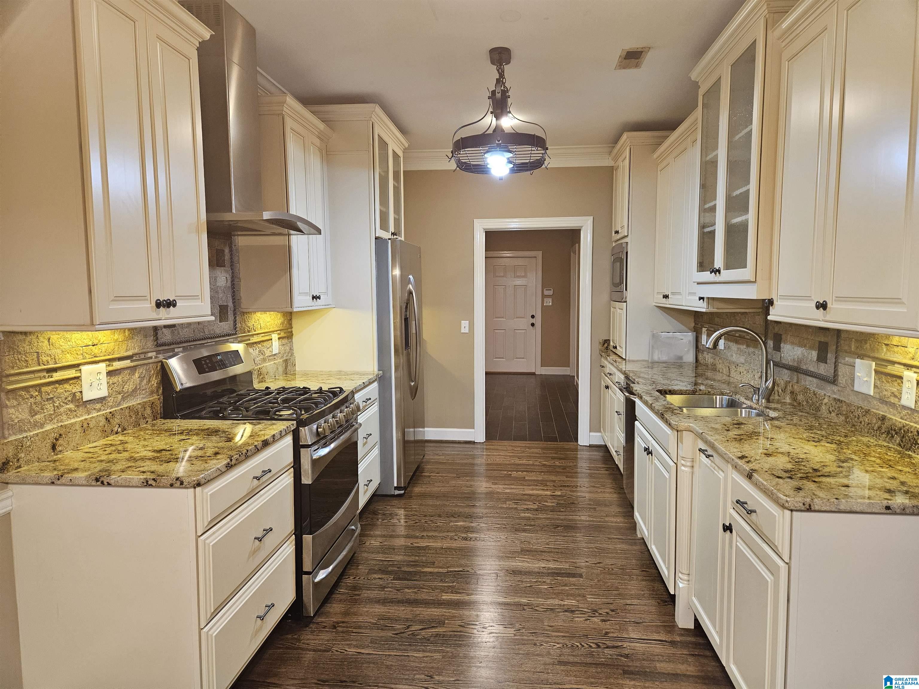 455 Trellis Circle Springville, AL 35146 - Photo 2 of 25