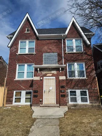 $600 | 5250 Newport Street, Unit B1, Detroit, MI 48213